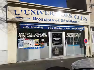 L'Univers des Clés ( à déménagé au 34 place de Dr Bichon à coté du CA)